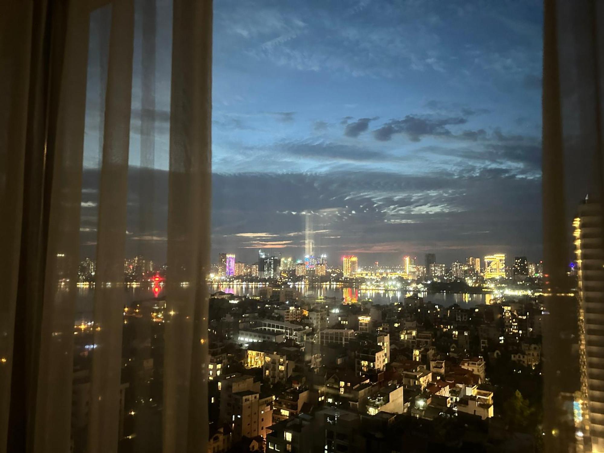 D'Leroi Soleil - Westlake Suite & Apartment 河内 外观 照片